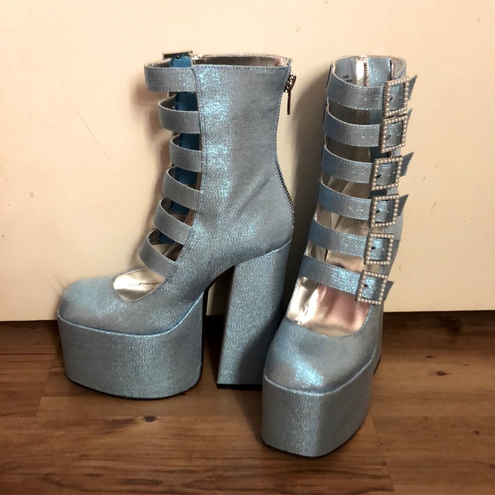 Sugar thrillz by dollskill platforms